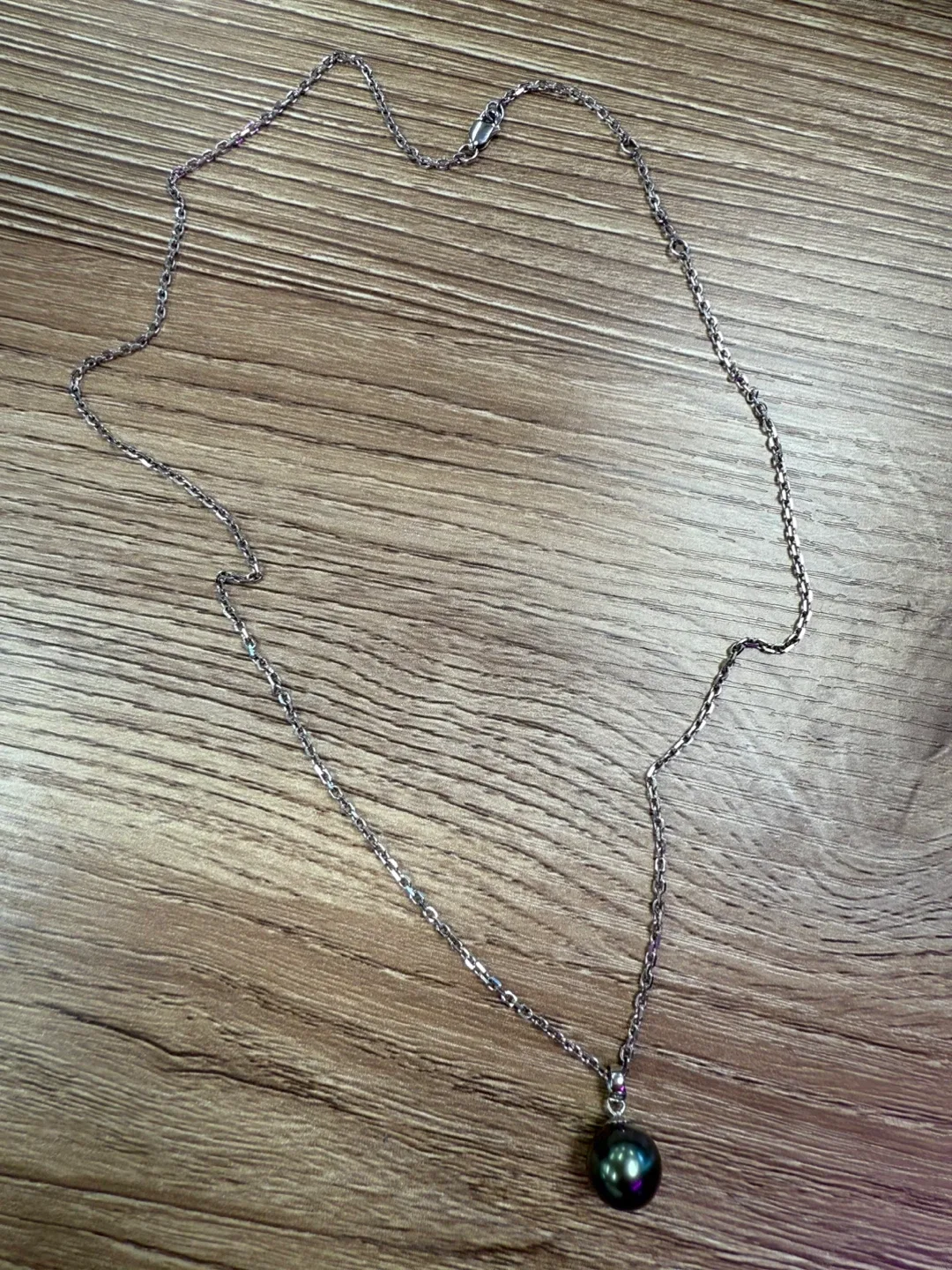 Brand new 18K plated Black Tahiti Pearl Necklace image indicator(5)