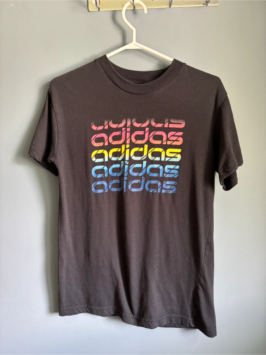 Adidas Black T-Shirt - Size Small