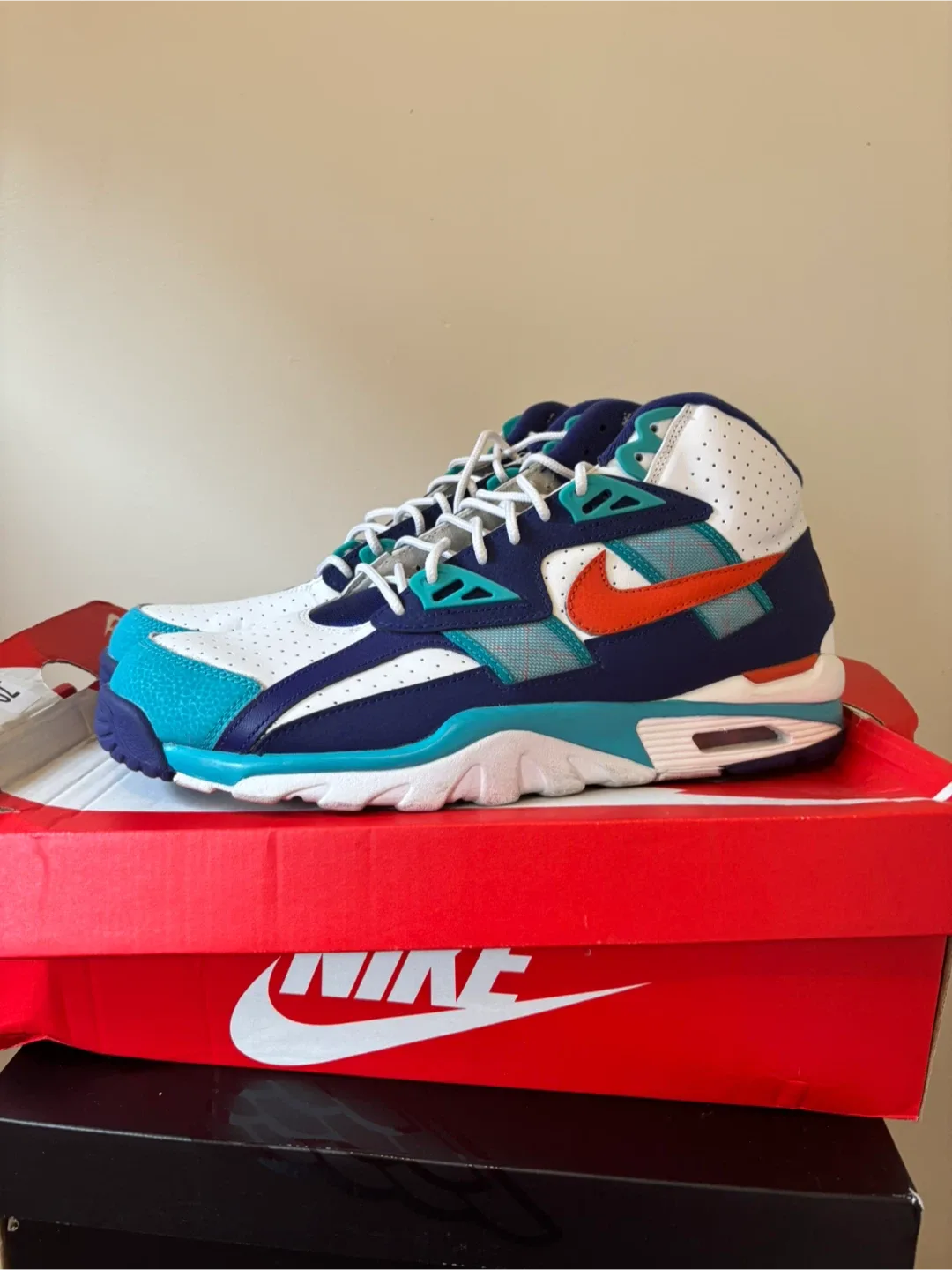 Nike Air Trainer SC High image indicator(3)