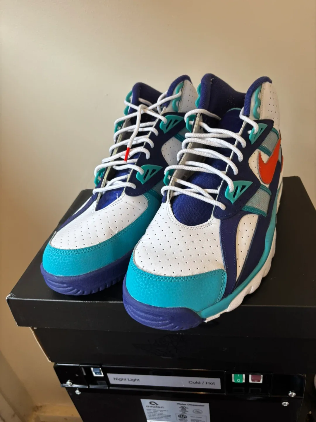 Nike Air Trainer SC High image indicator(2)