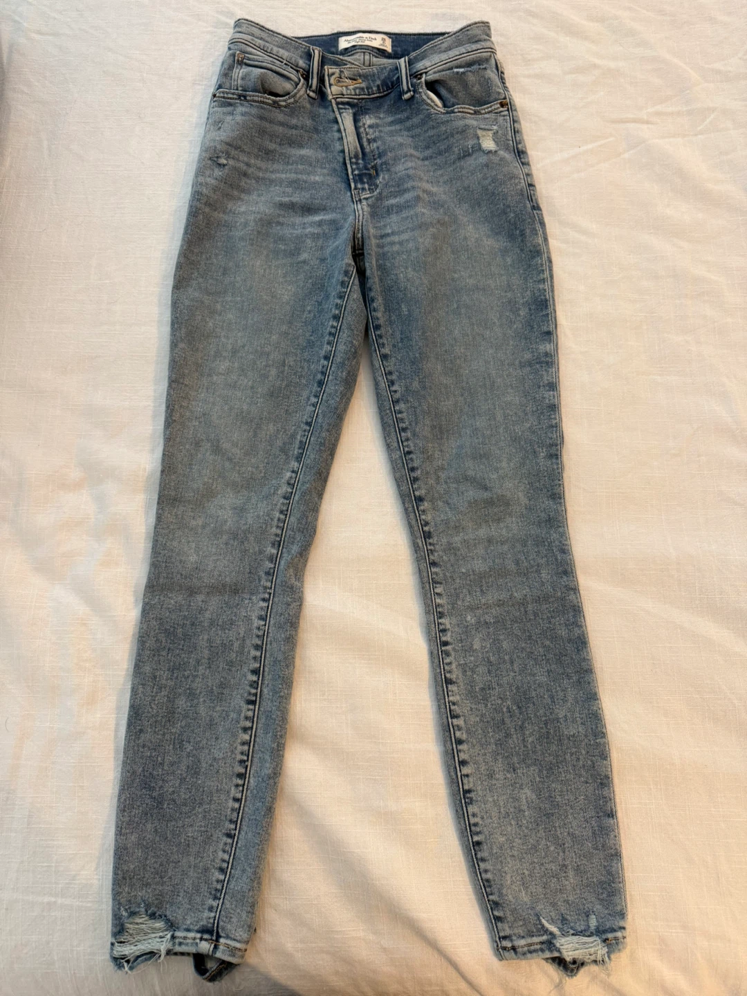A&F High Rise Skinny Ankle Jeans - Size 26