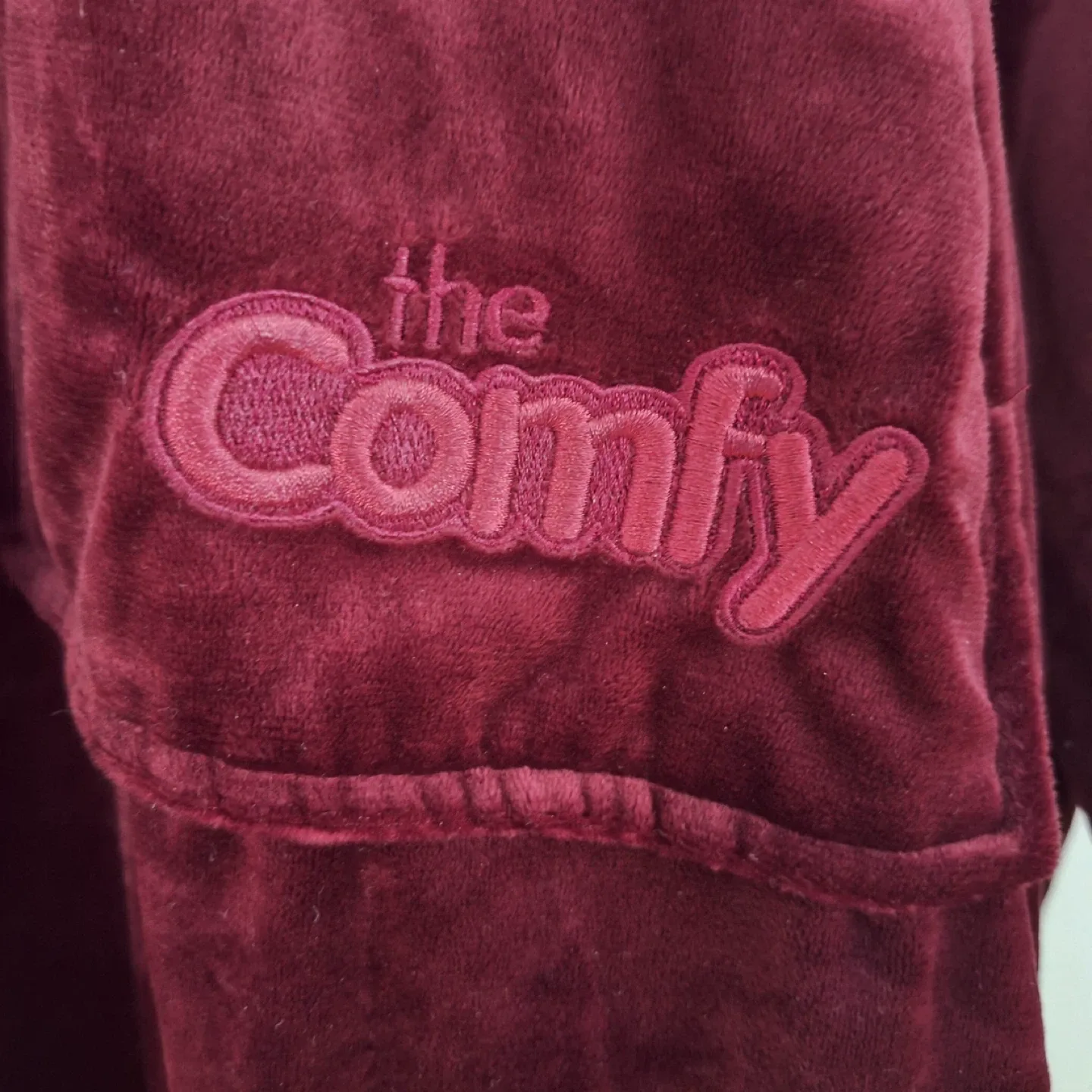 The Comfy Original Wearable Blanket - Burgundy image indicator(7)