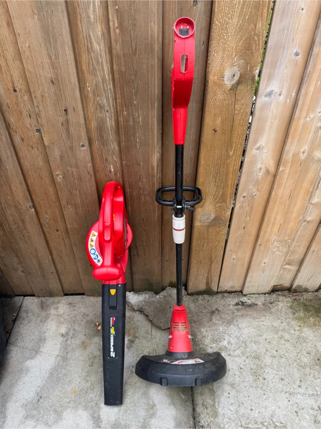 Yardworks 2-Speed Blower & Grass Trimmer