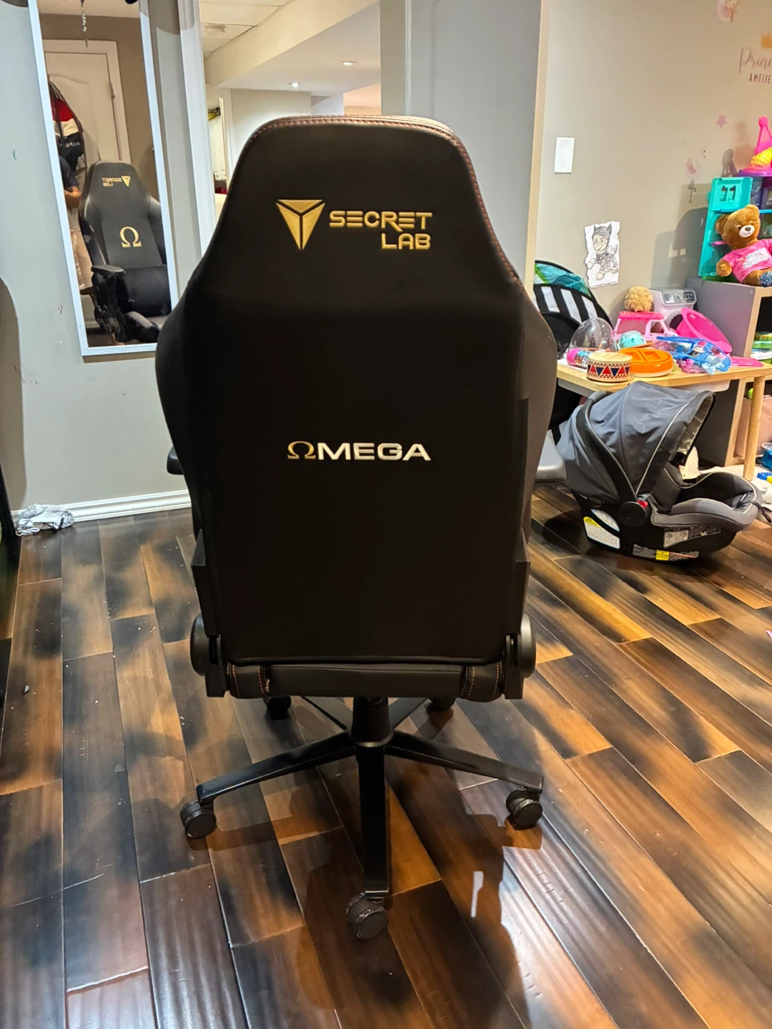 Secretlab OMEGA 2020 Stealth Gaming Chair - photo 4