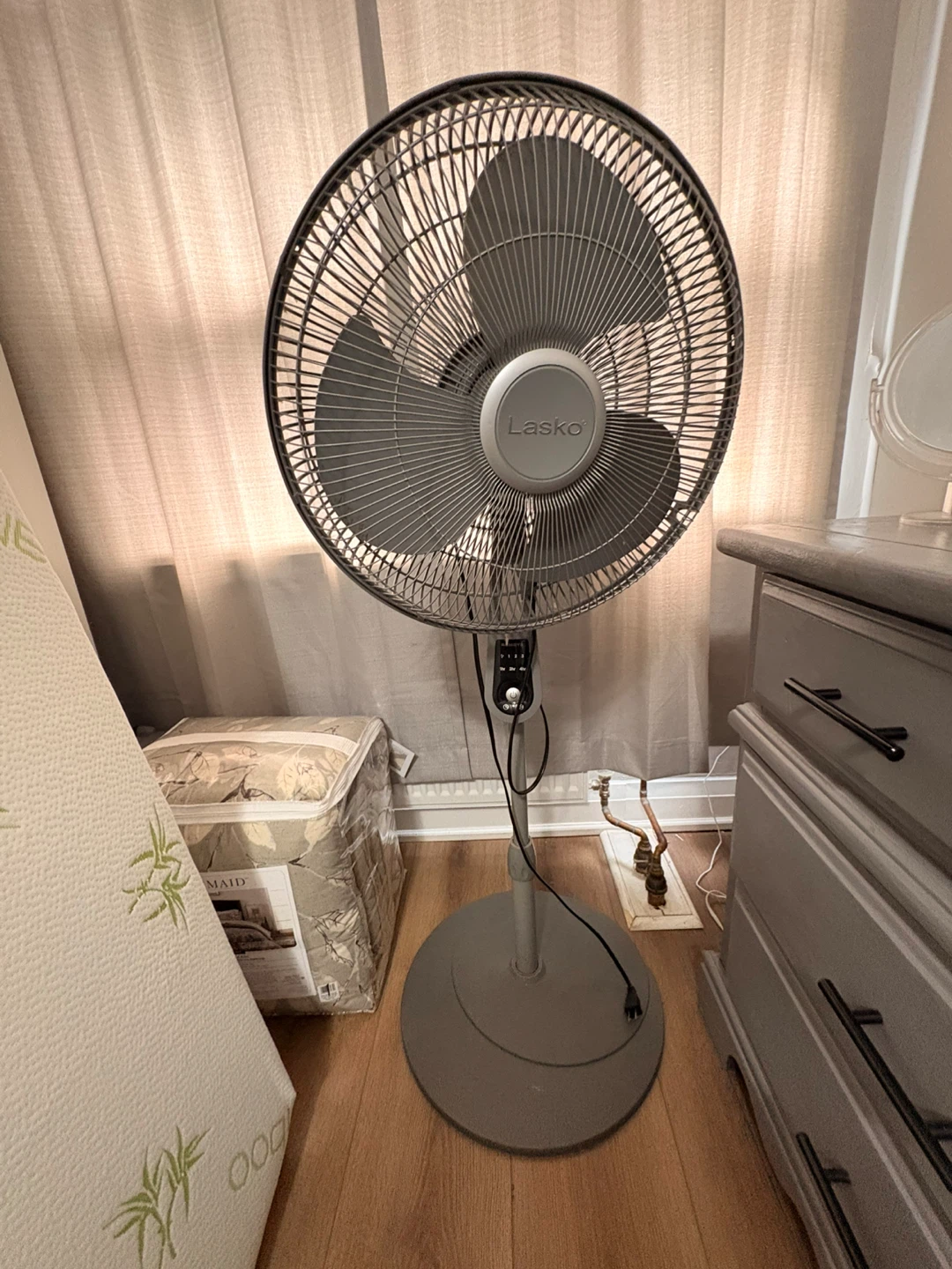 Lasko Stand Fan - photo 2