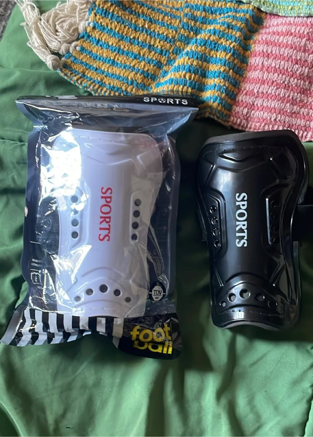 Sports Soccer Shin Guards, Age 6-9 thumbnail