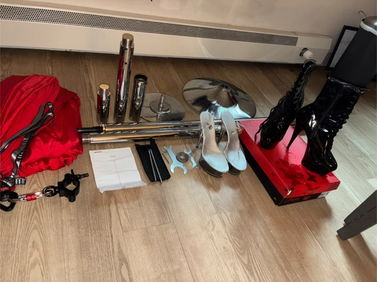 Dance pole/ Shoes/ Silk/ Clamp image indicator(3)