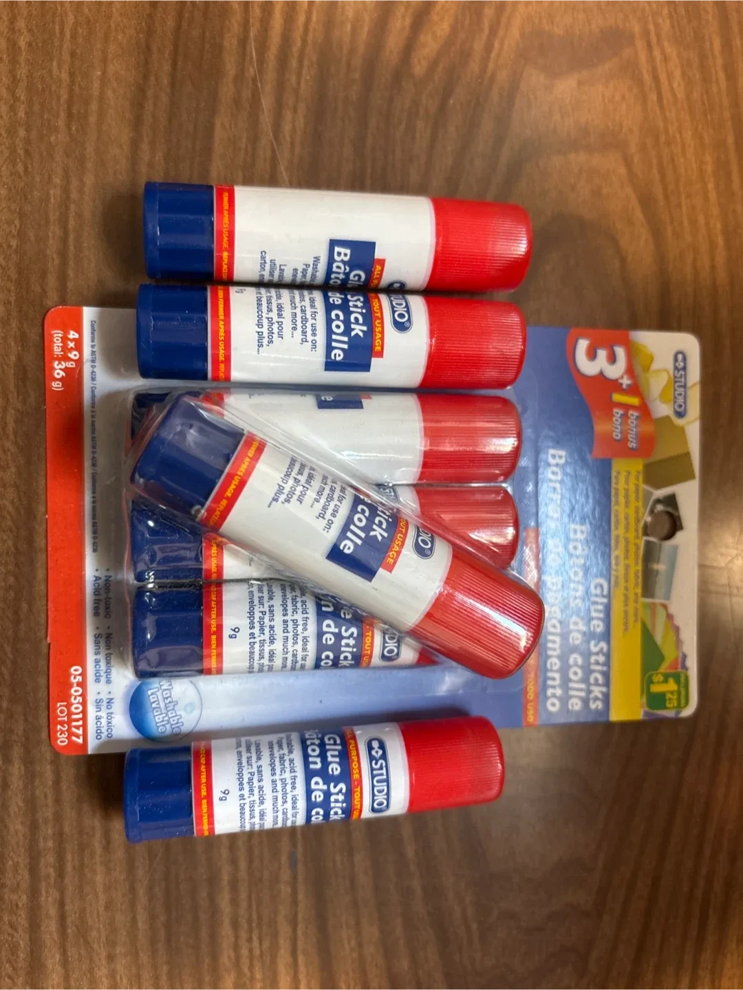 Studio Glue Sticks - 4 Pack thumbnail