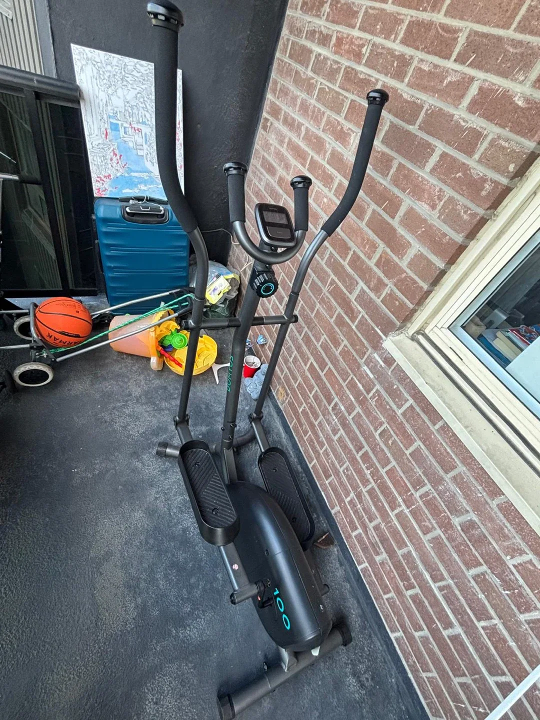 Domyos 100 Elliptical Trainer -Must go before nov 1st image indicator(2)