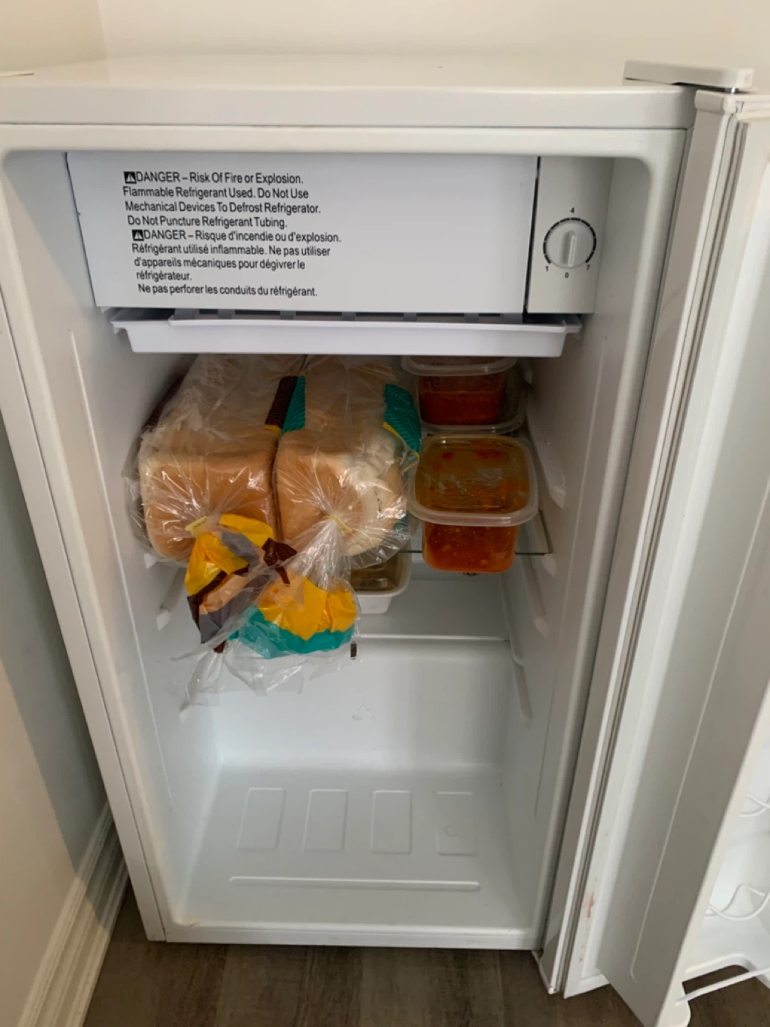 Galanz Mini Fridge - White - photo 2