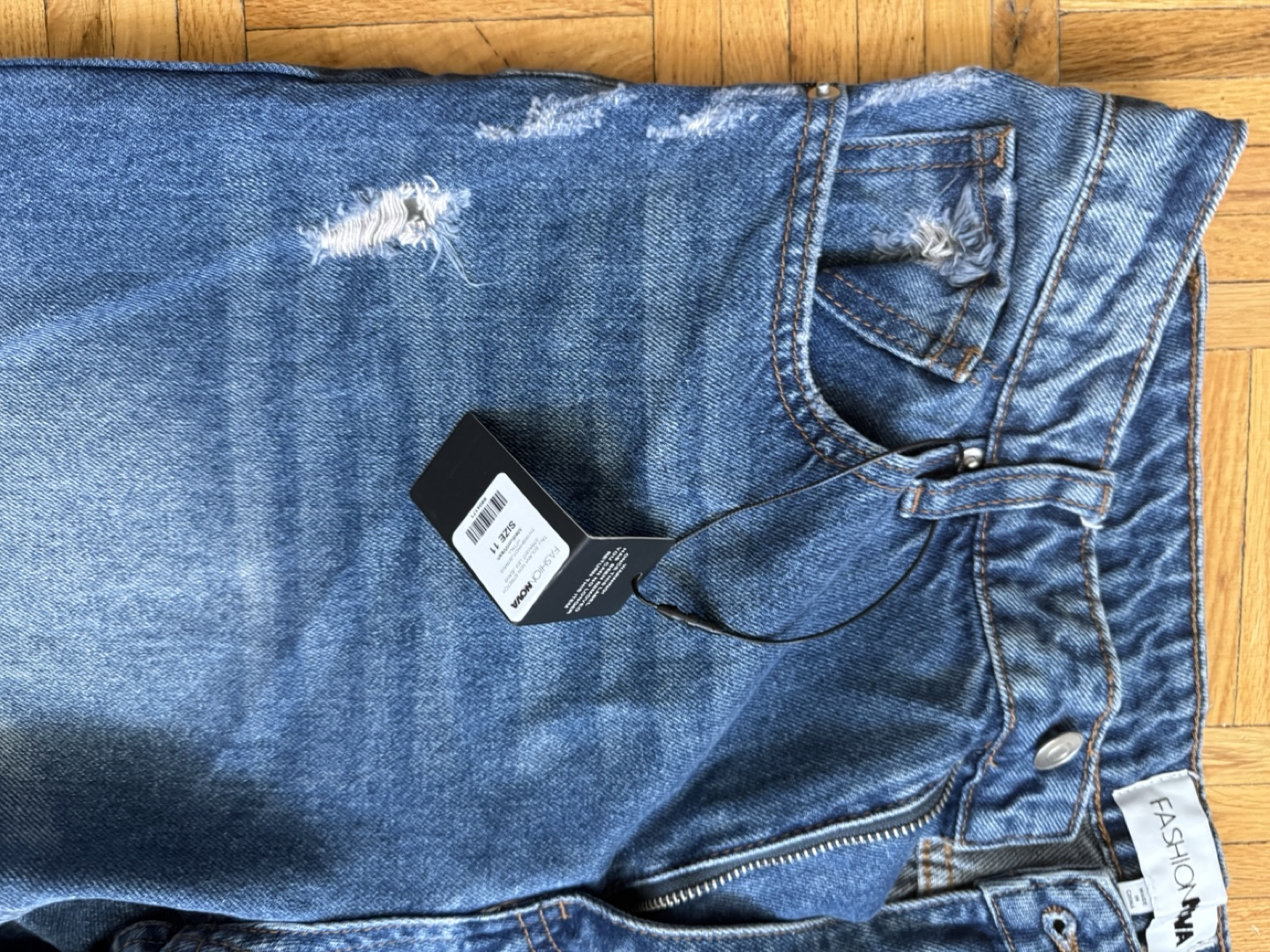 Ripped jeans - photo 4