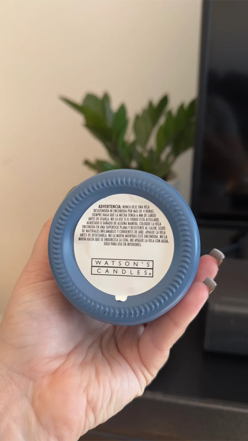 Watson's Candles Aegean Seaside Candle image indicator(2)