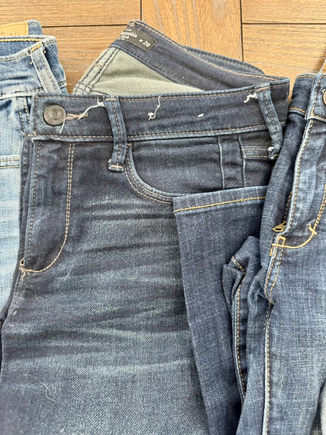 Abercrombie & Fitch Jeans - Size 26 & 27 image indicator(4)