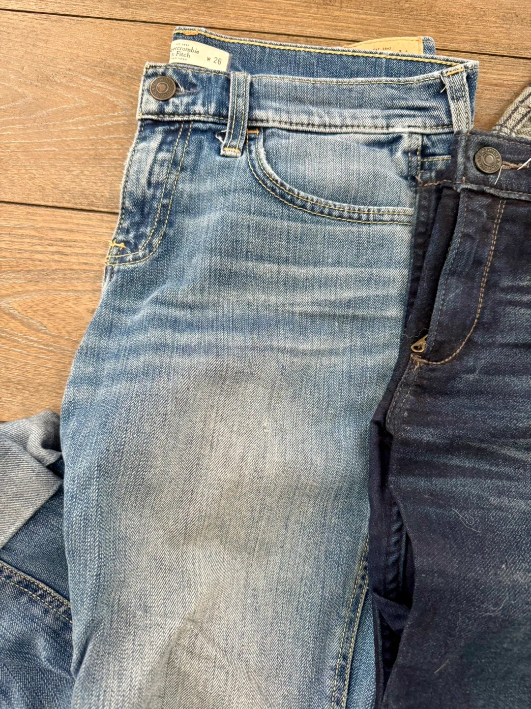 Abercrombie & Fitch Jeans - Size 26 & 27 image indicator(5)