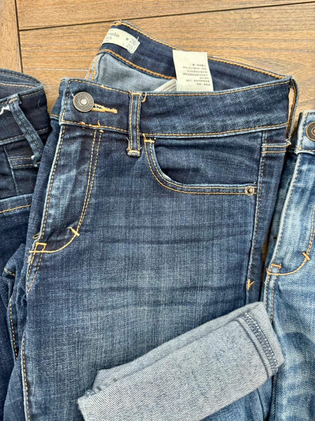 Abercrombie & Fitch Jeans - Size 26 & 27 image indicator(3)