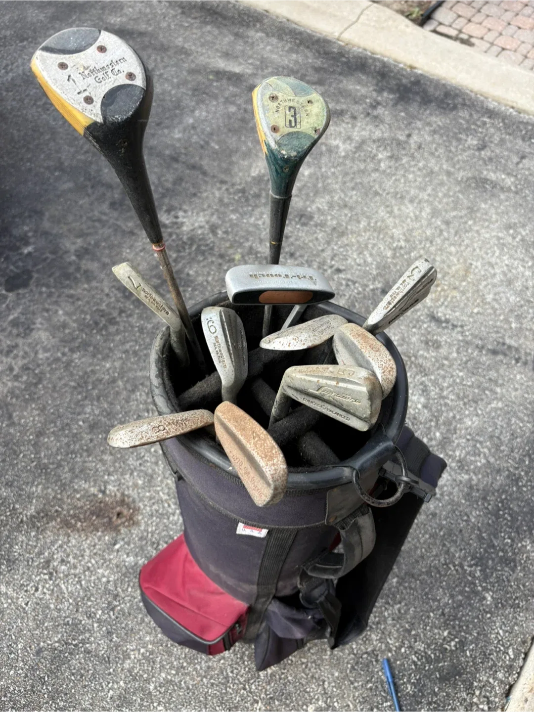 Left handed Adult Golf Club Set with Bag image indicator(3)