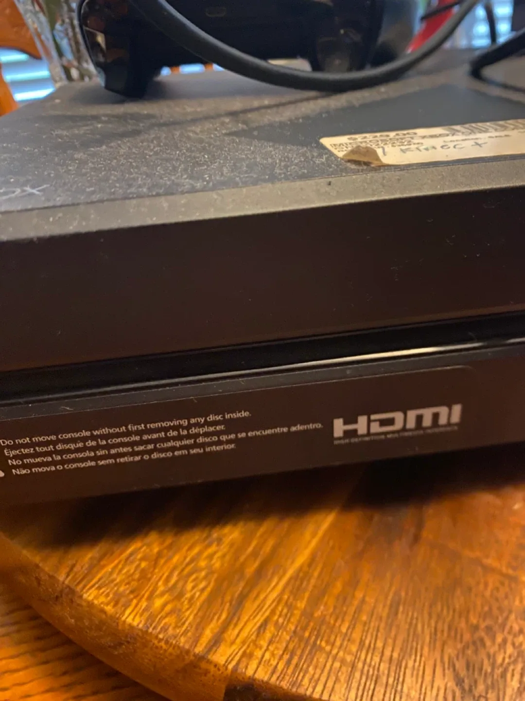 Xbox One Console with Controller image indicator(4)