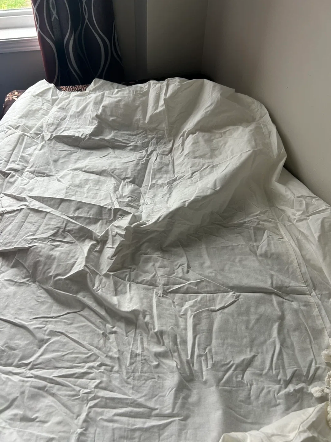 White Crib Bed Skirt image indicator(5)