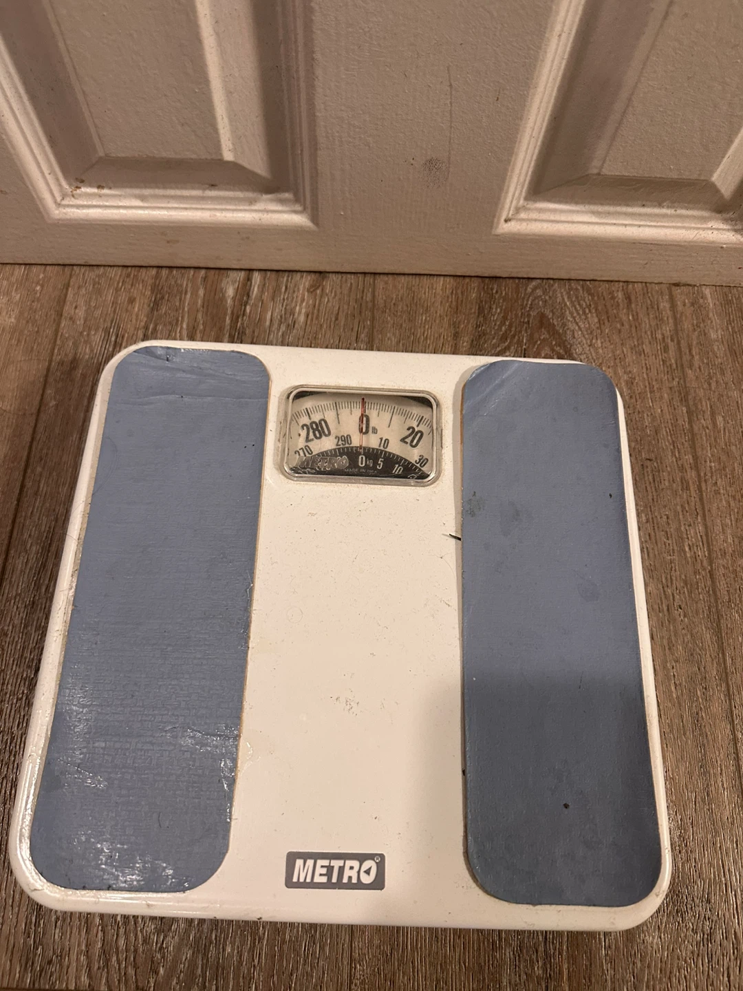 Metro Mechanical Scale