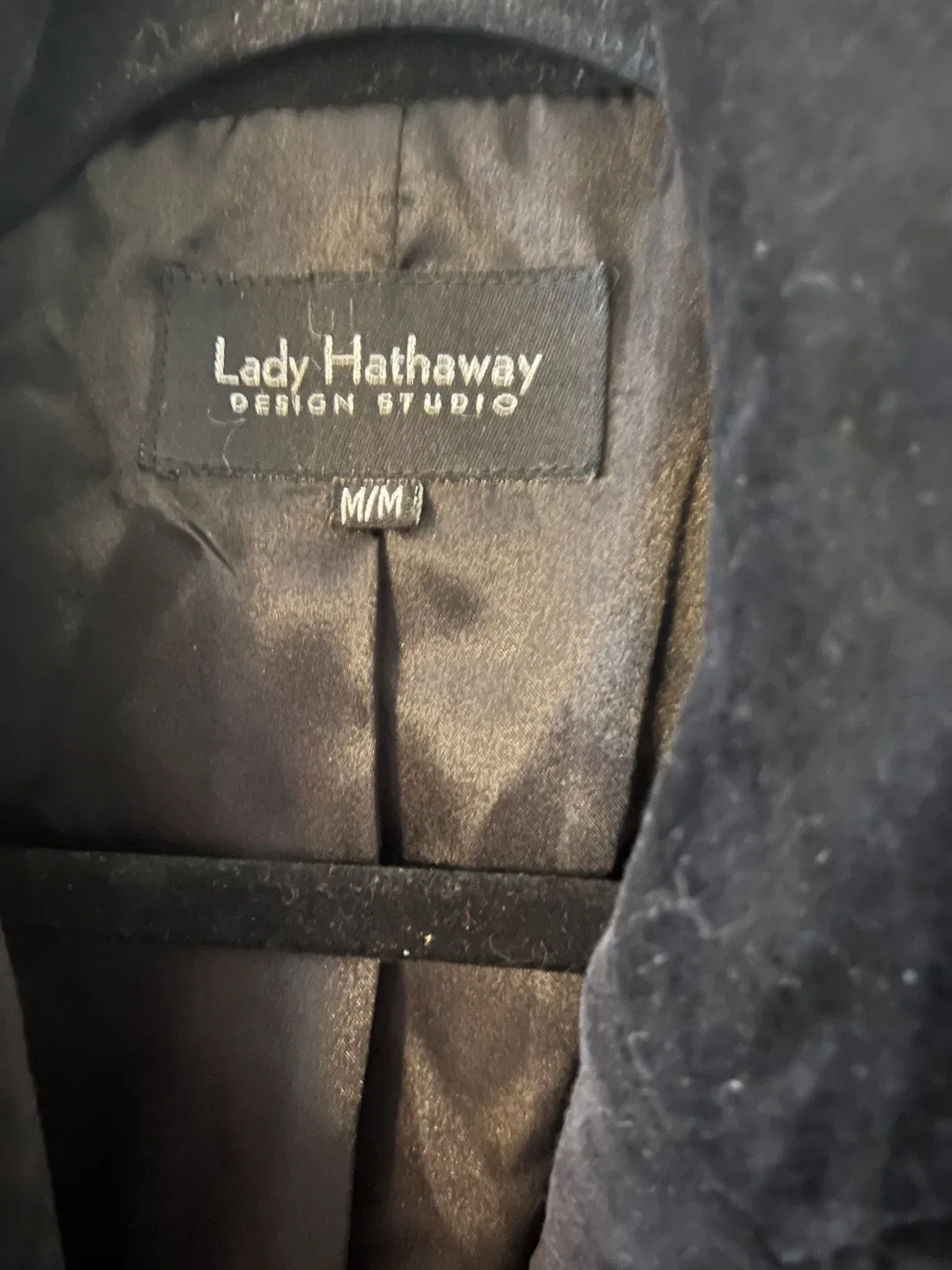 Lady Hathaway Black Velvet Blazer - Size M image indicator(3)