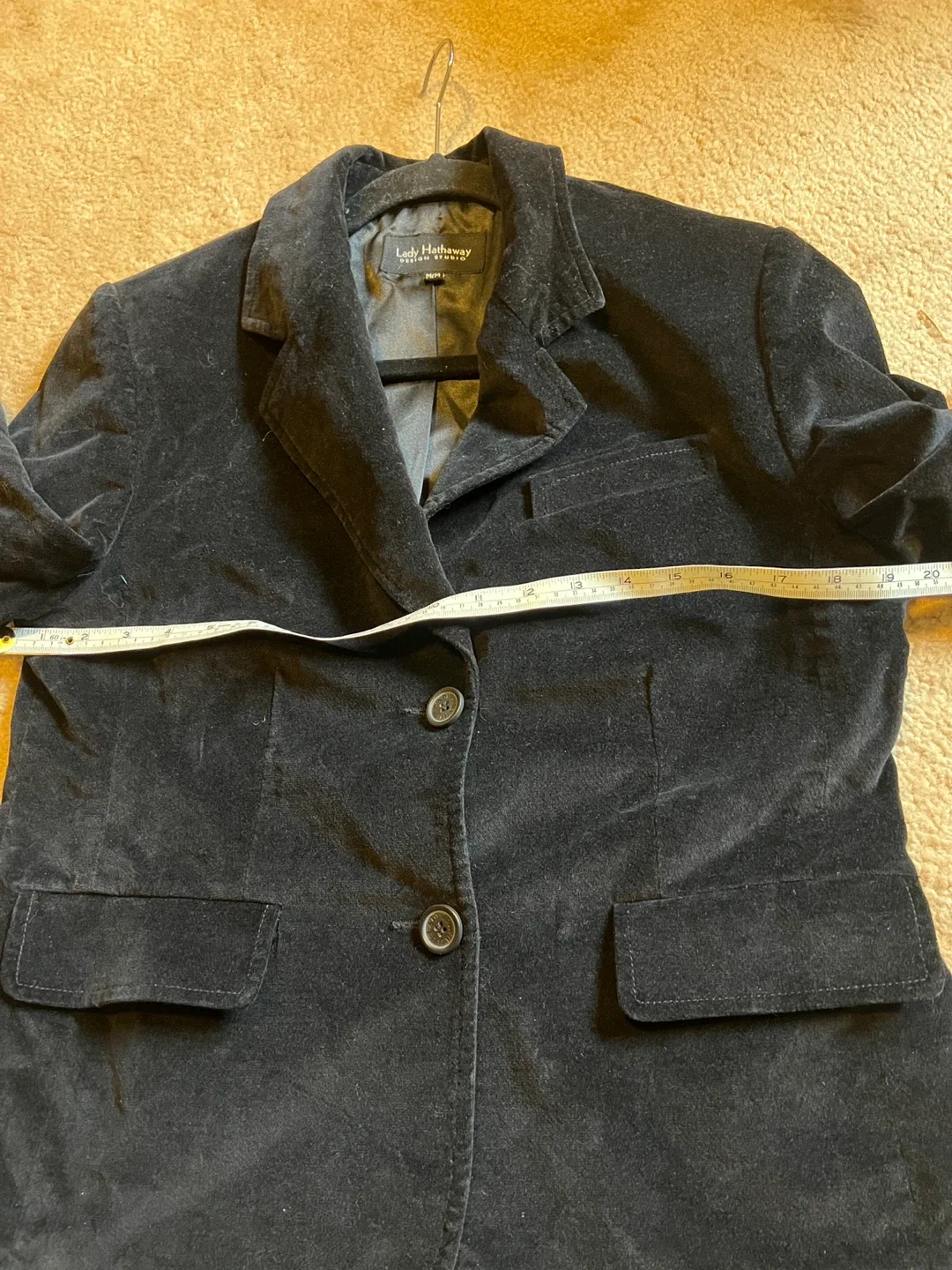 Lady Hathaway Black Velvet Blazer - Size M image indicator(7)