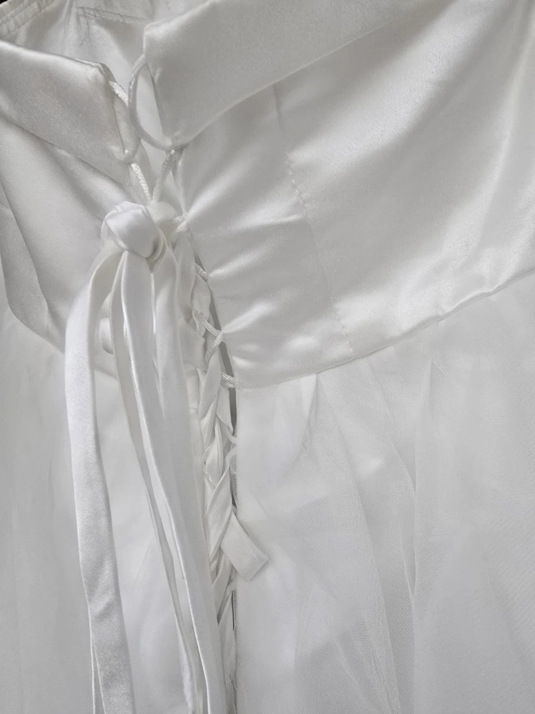 Wedding Dress - Medium/Long length off-shoulder tulle dress - photo 4
