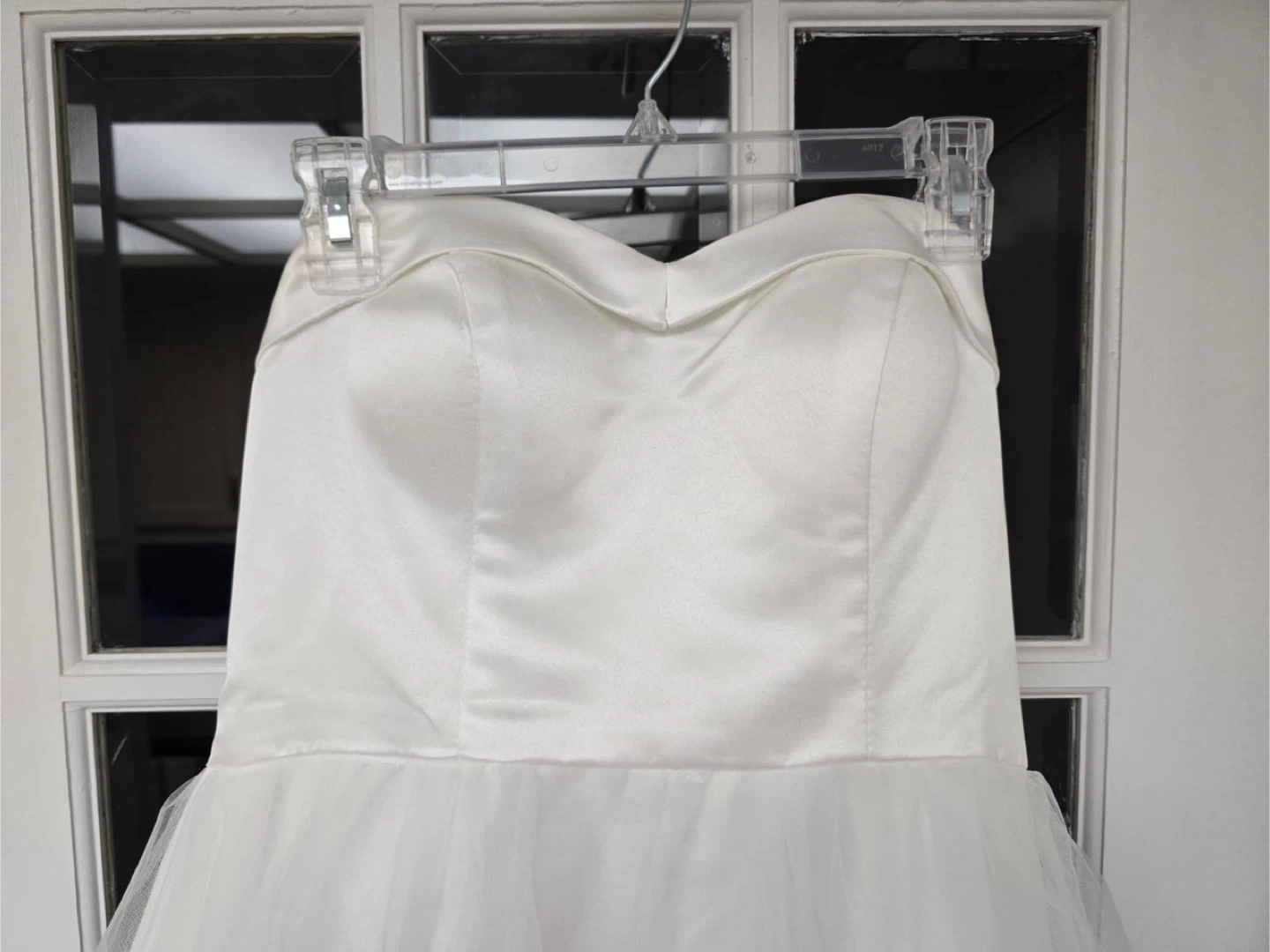 Wedding Dress - Medium/Long length off-shoulder tulle dress - photo 3