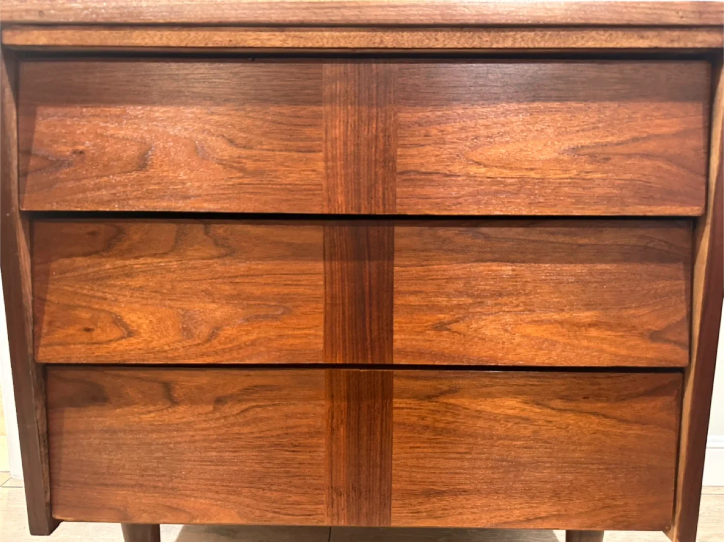 Vintage Refinished Wooden 3-Drawer Dresser image indicator(6)