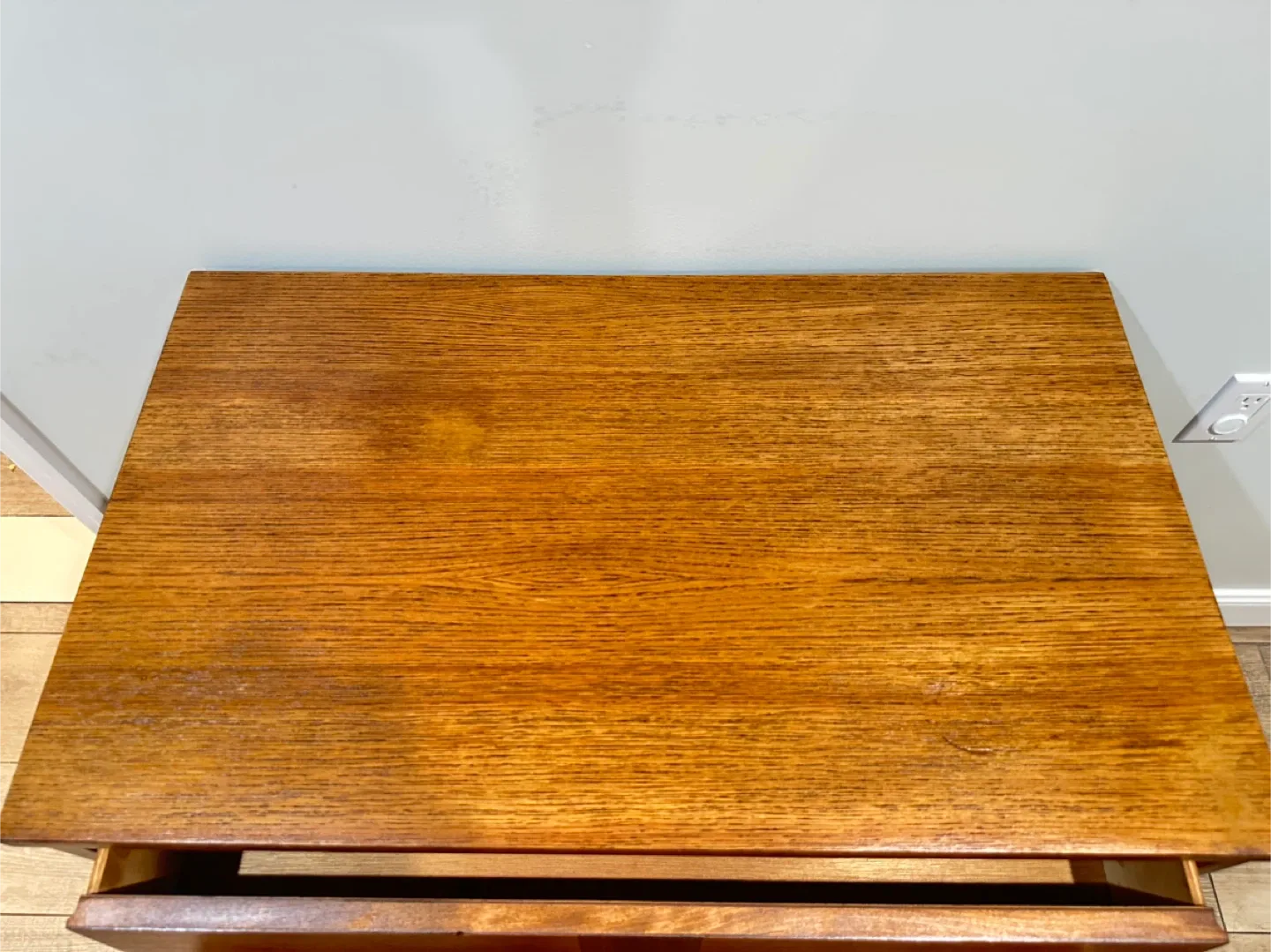 Vintage Refinished Wooden 3-Drawer Dresser image indicator(3)