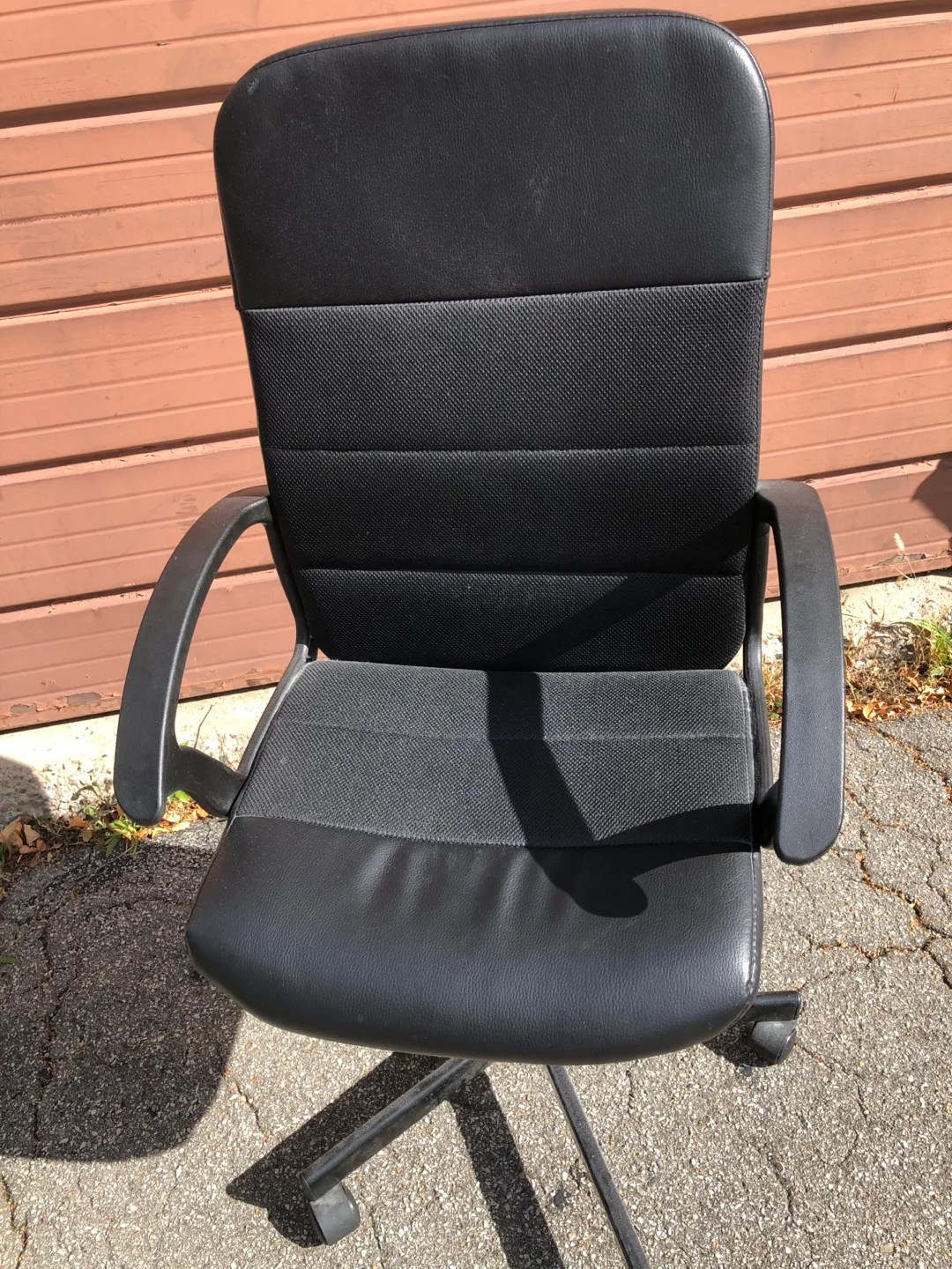 IKEA Renberget Black Office Chair thumbnail