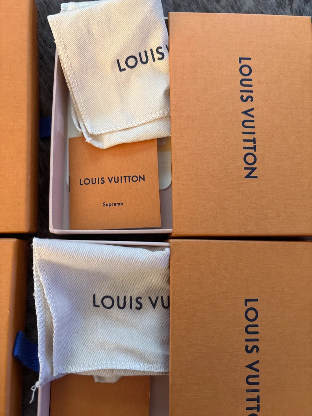 Louis Vuitton Supreme Boxes (4) image indicator(2)