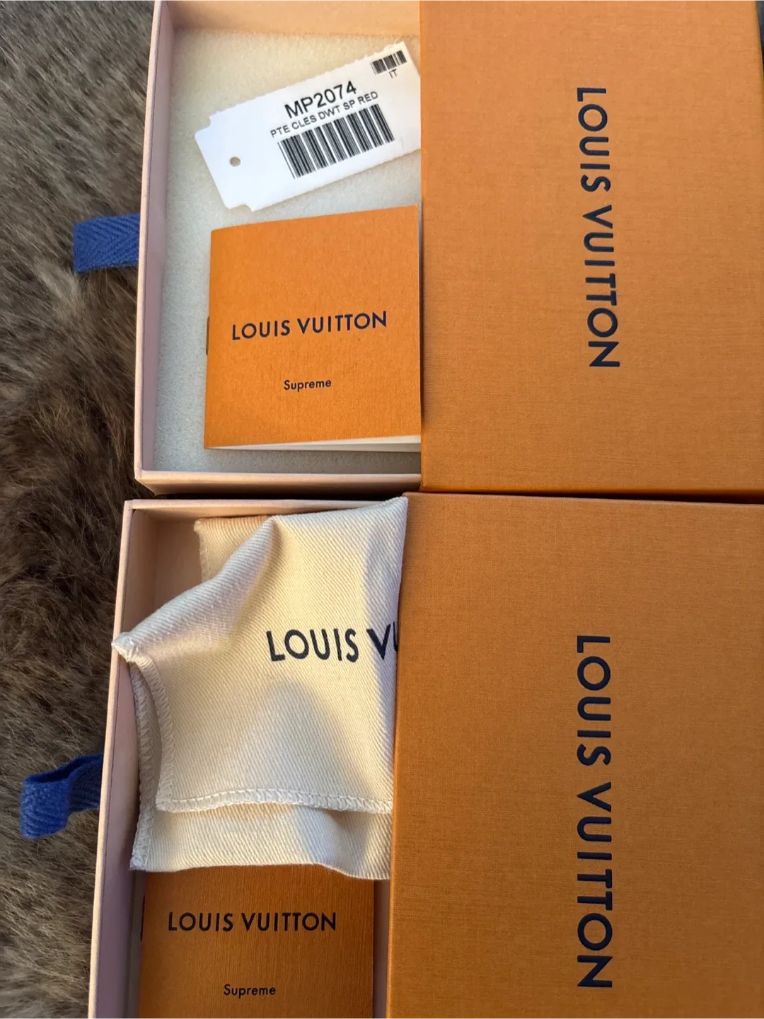 Louis Vuitton Supreme Boxes (4) image indicator(3)