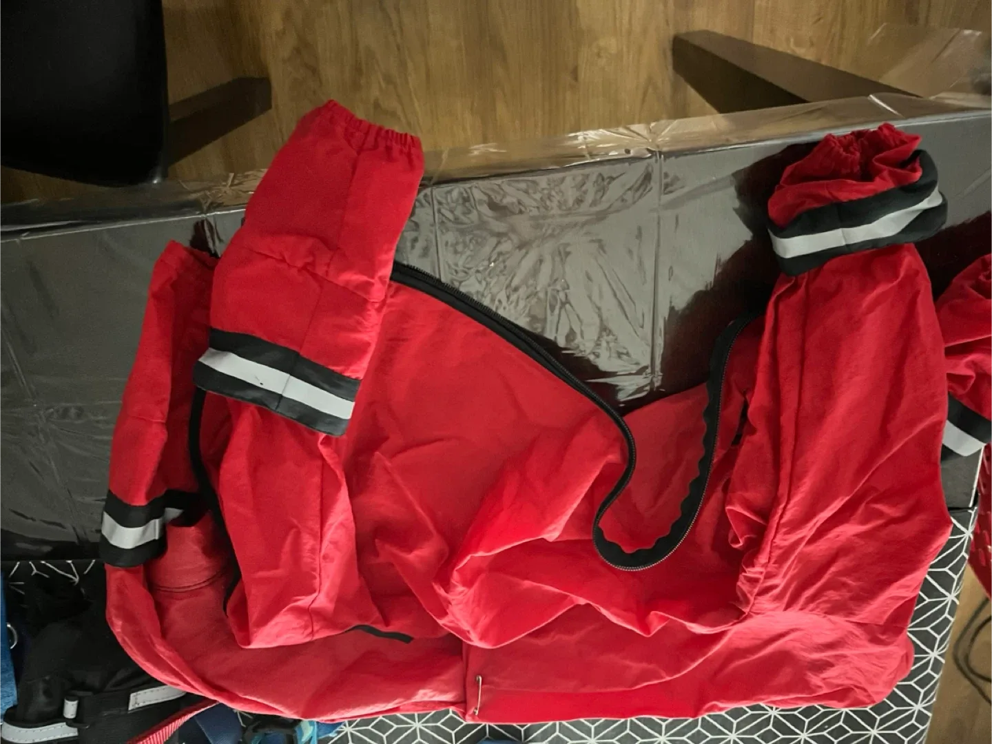 Red Nylon Jacket Size 24 image indicator(2)