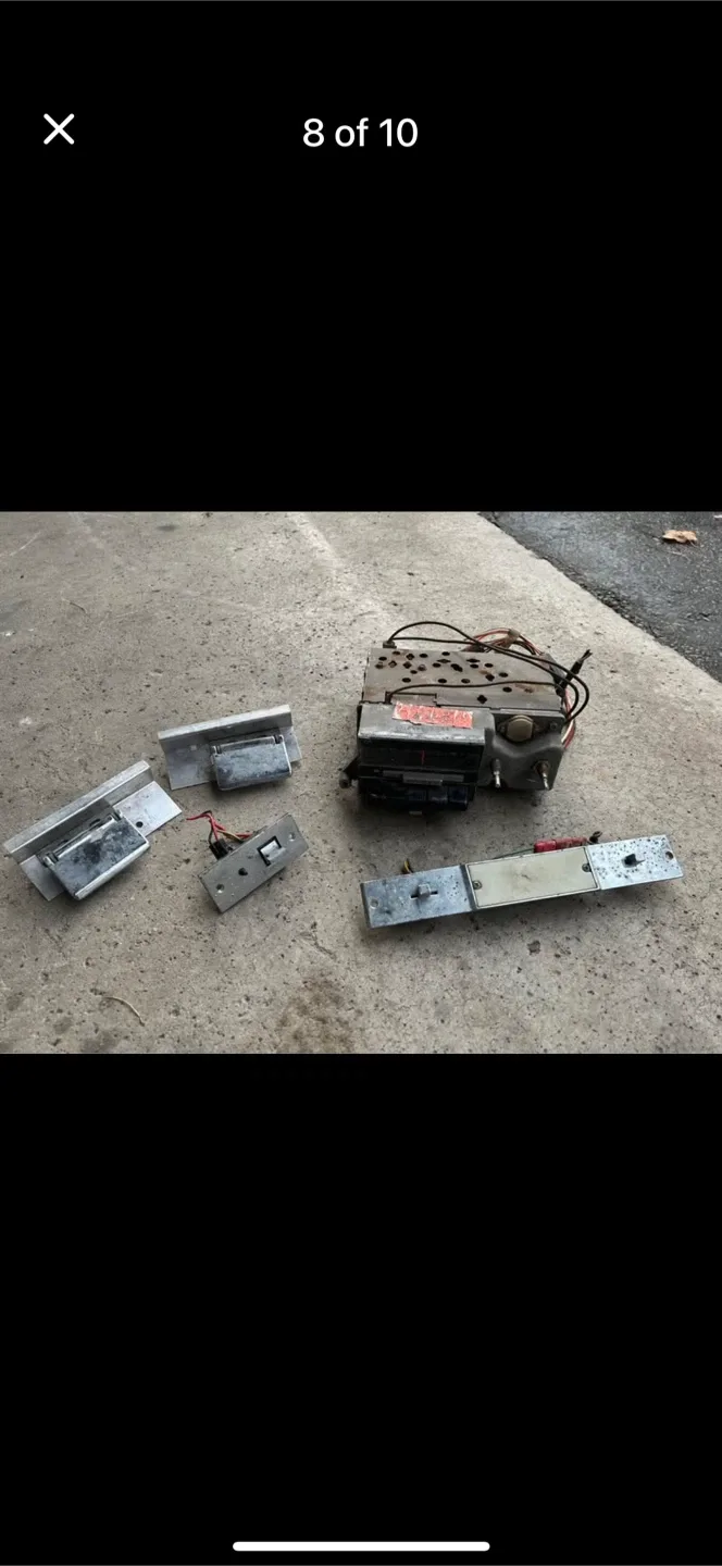 PARTS ONLY  Car is NOT AVAILABLE image indicator(8)