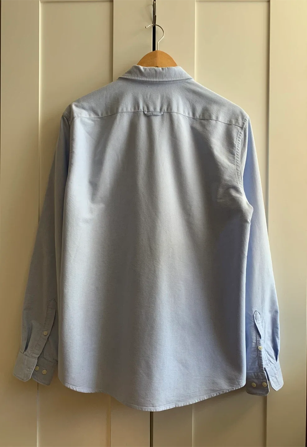 H&M Oxford 100%Cotton Men’s Shirt - Size M image indicator(2)