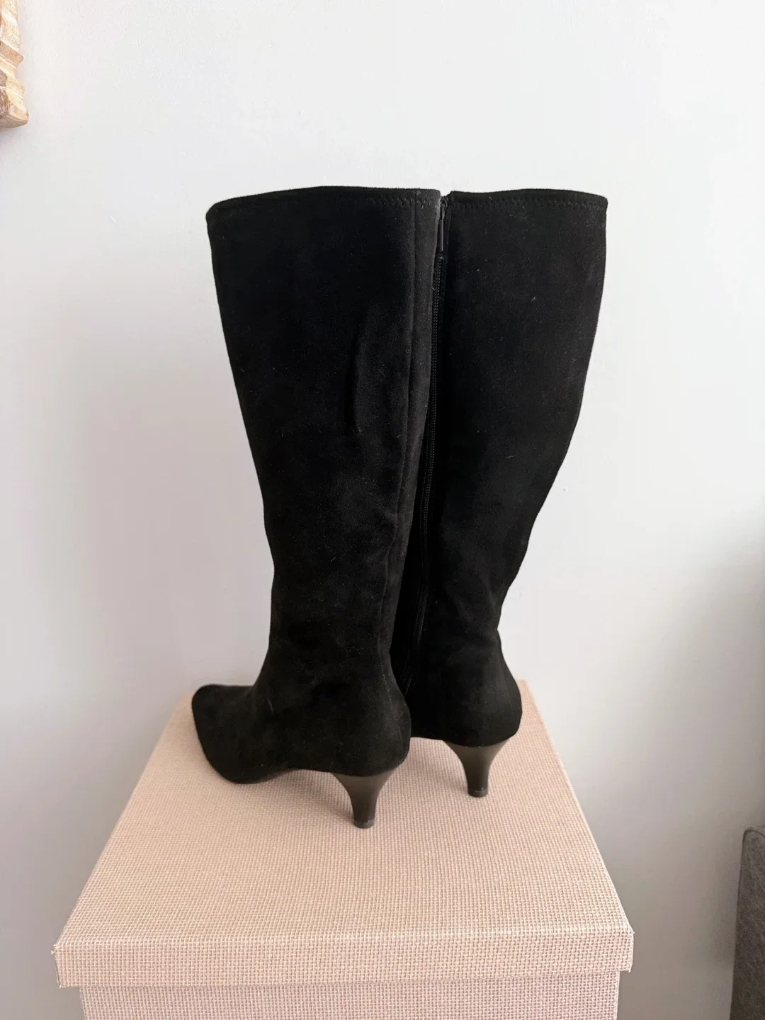Black Suede Knee High Boots Size 8 image indicator(3)