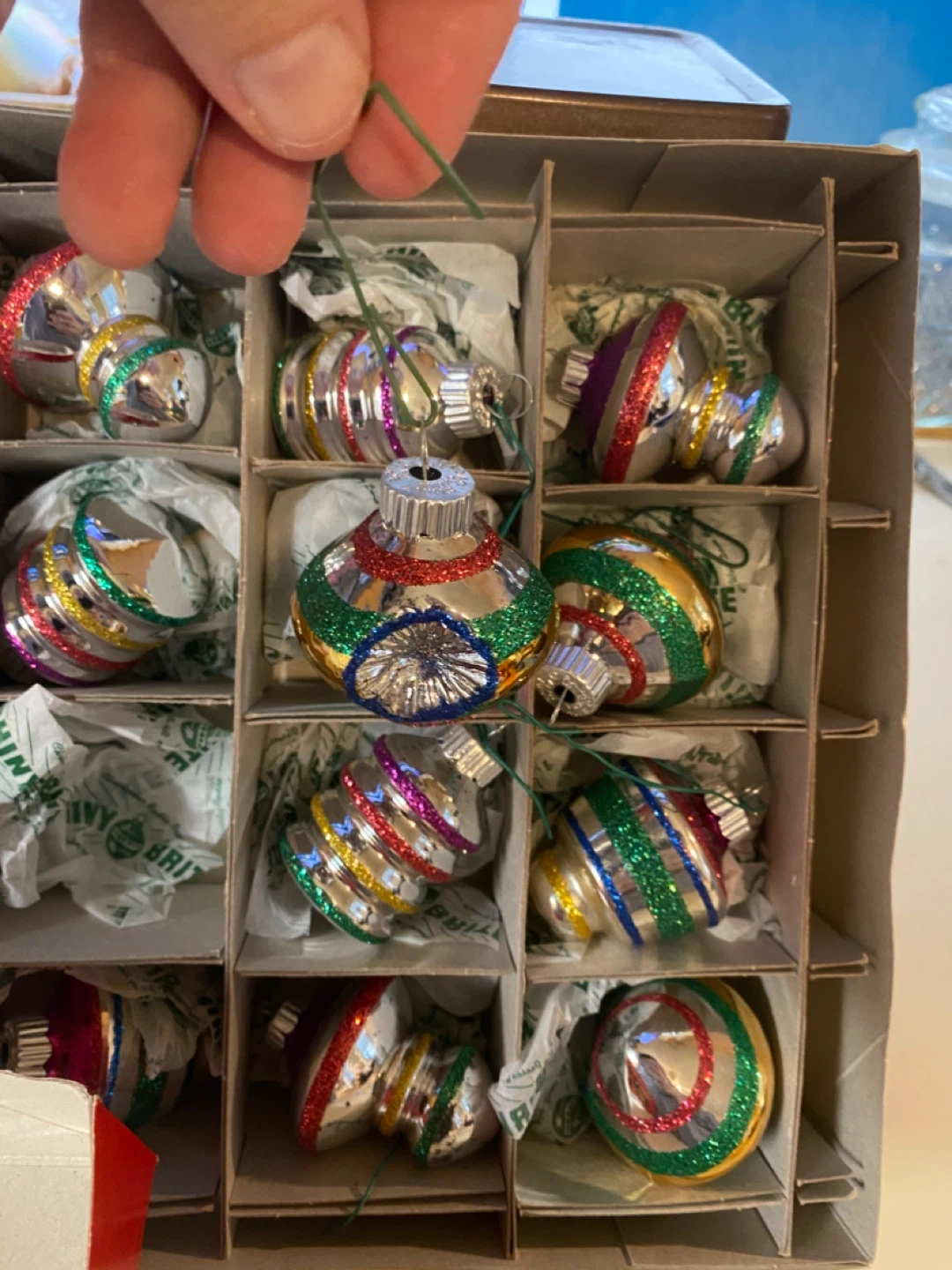 Shiny Brite 12 Glass Christmas Tree Ornaments - photo 3