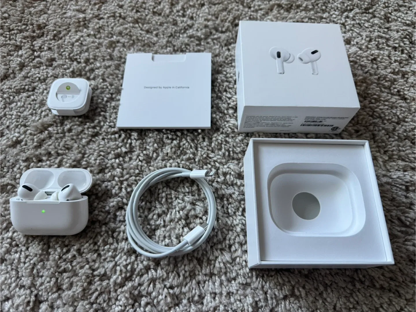 Apple AirPods Pro 1st Generation (2 pairs) image indicator(4)