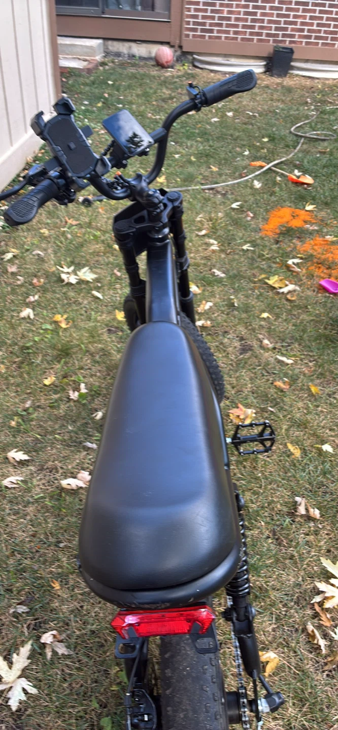 Mini E bike for 10 or nine years old goes 21 mph or 23 mph