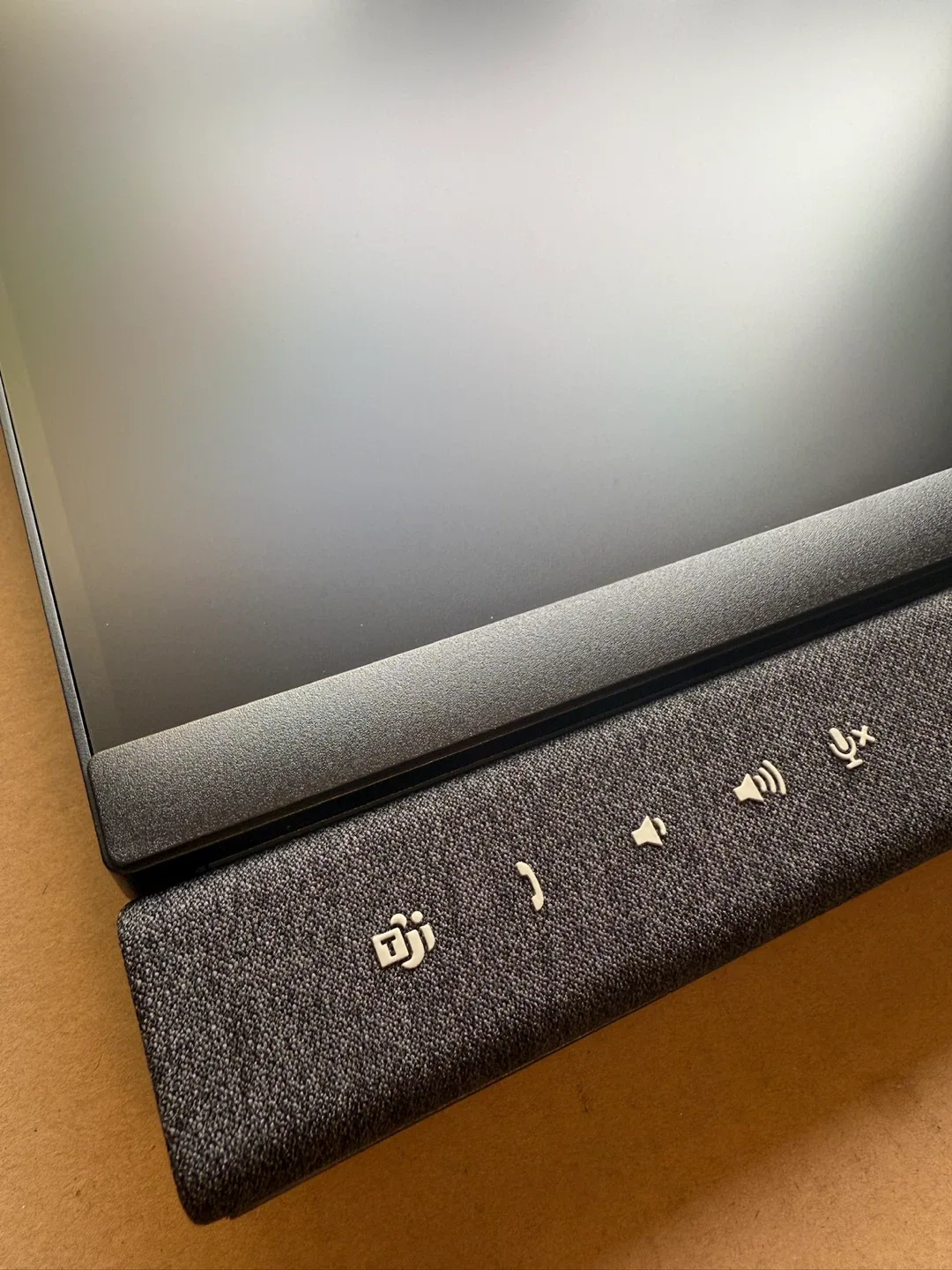 New Dell C2422HE 24” Monitor w/ Webcam, Speakers & USB-C image indicator(7)