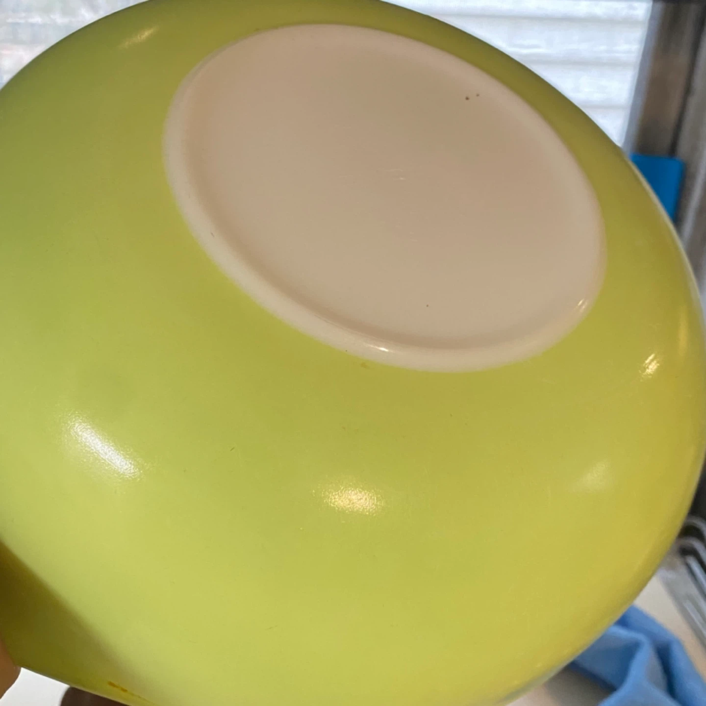 Vintage Pyrex Lime Green Casserole Dish 2 Quart - photo 4