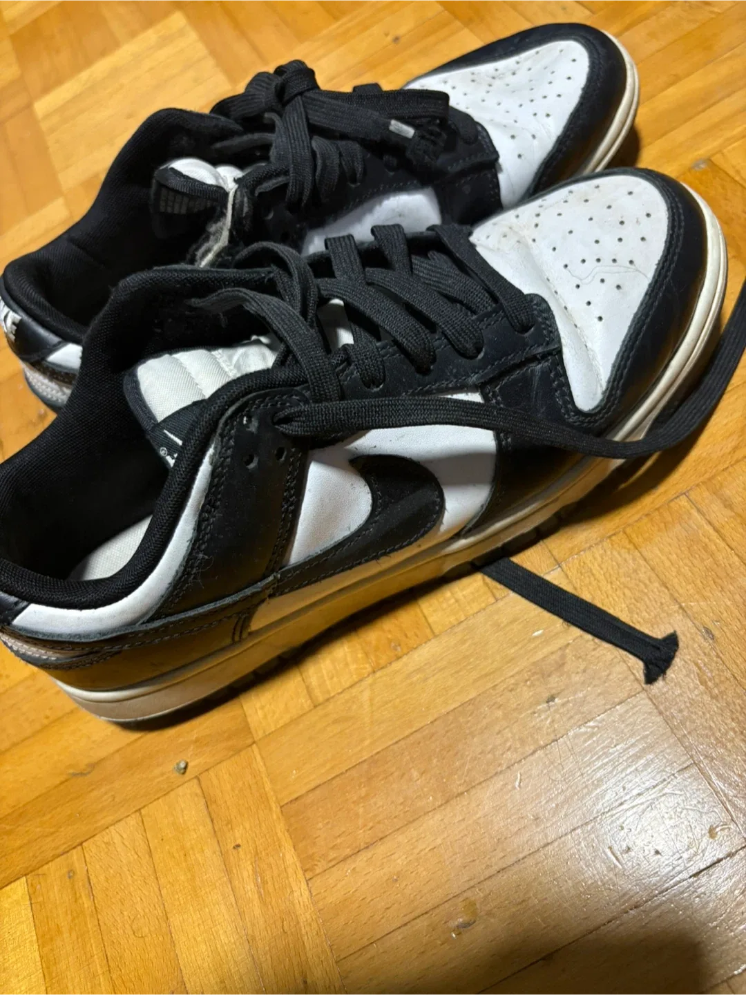 Nike Dunk Low Black White Sneakers image indicator(2)