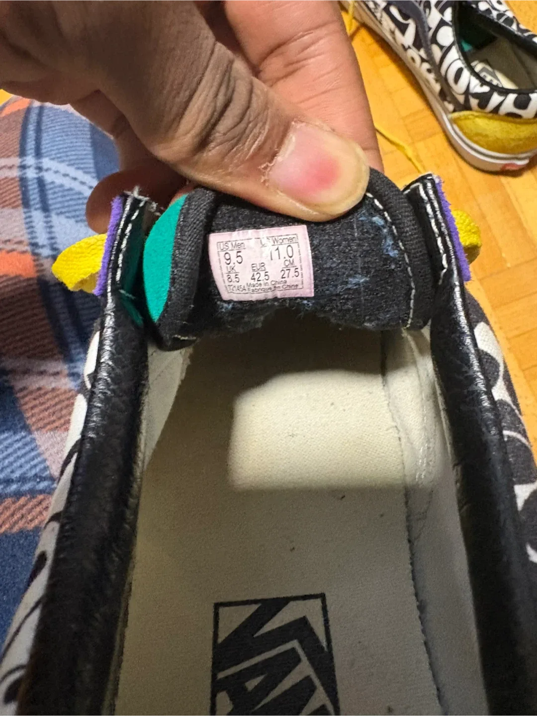 Vans Old Skool Shoes - Men's US 9.5 image indicator(4)