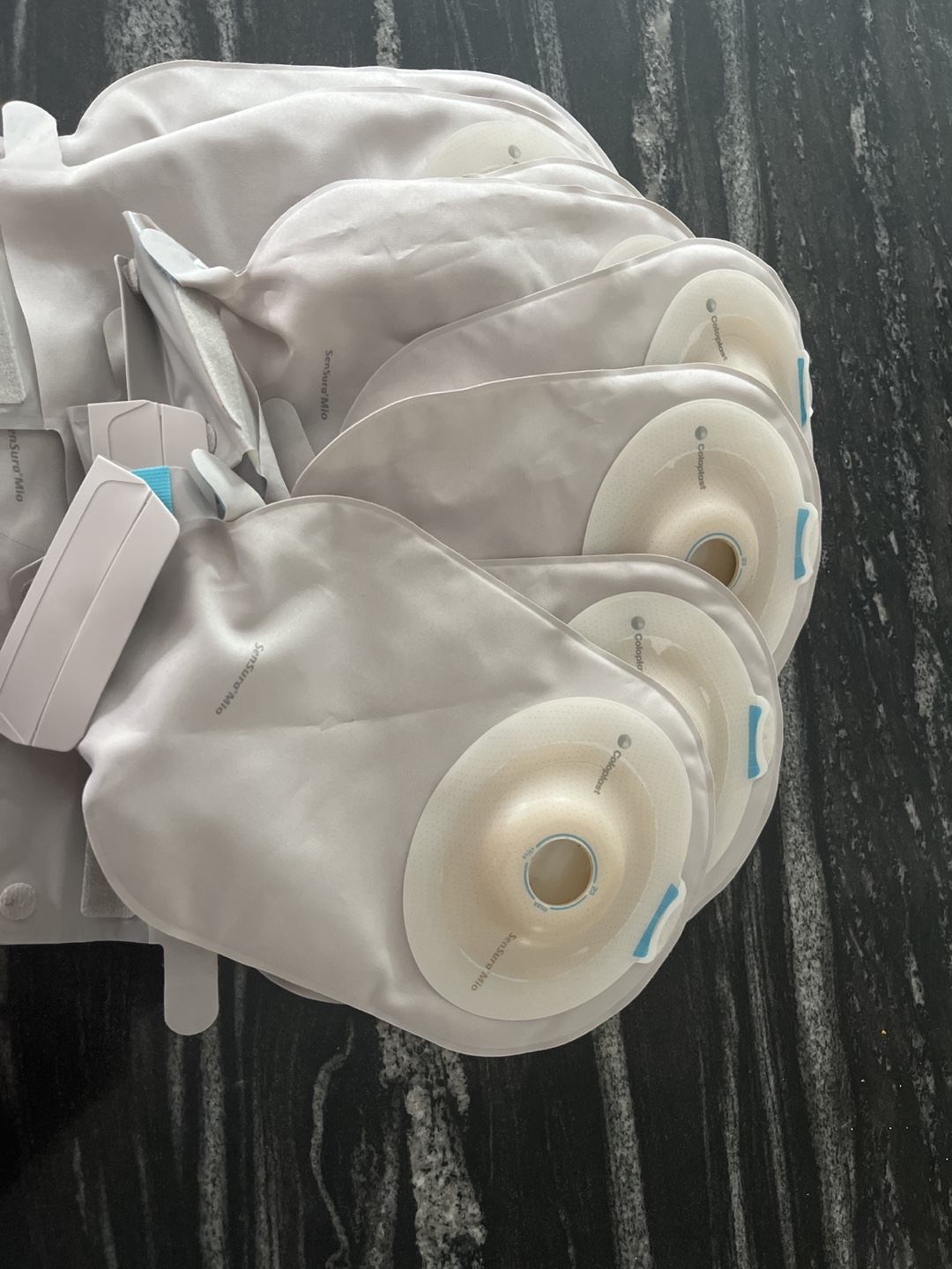 9 pieces 23 mm cut Coloplast Sensura Mio Ostomy Bags