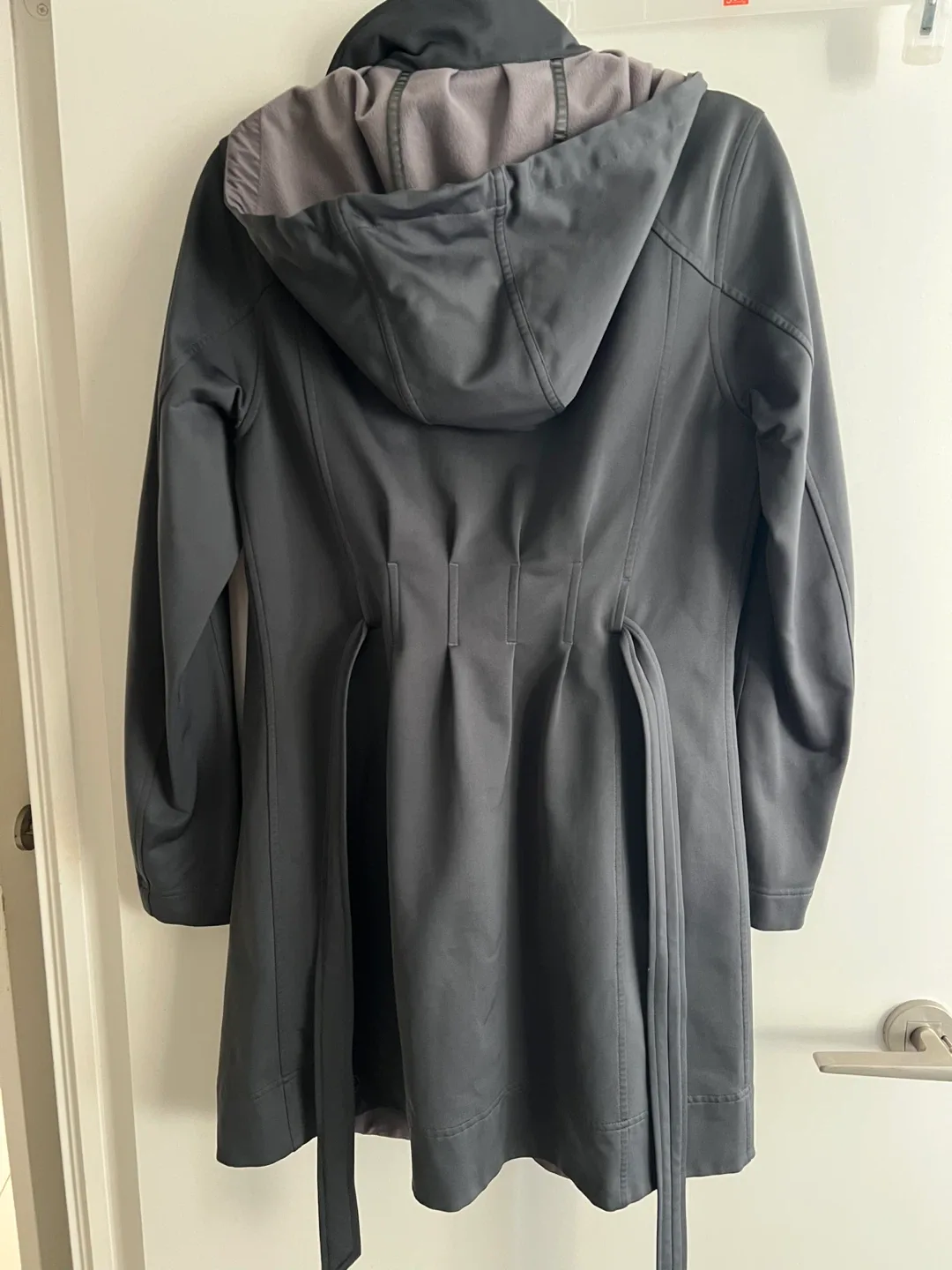 Vintage Lululemon soft shell Jacket - Grey image indicator(8)