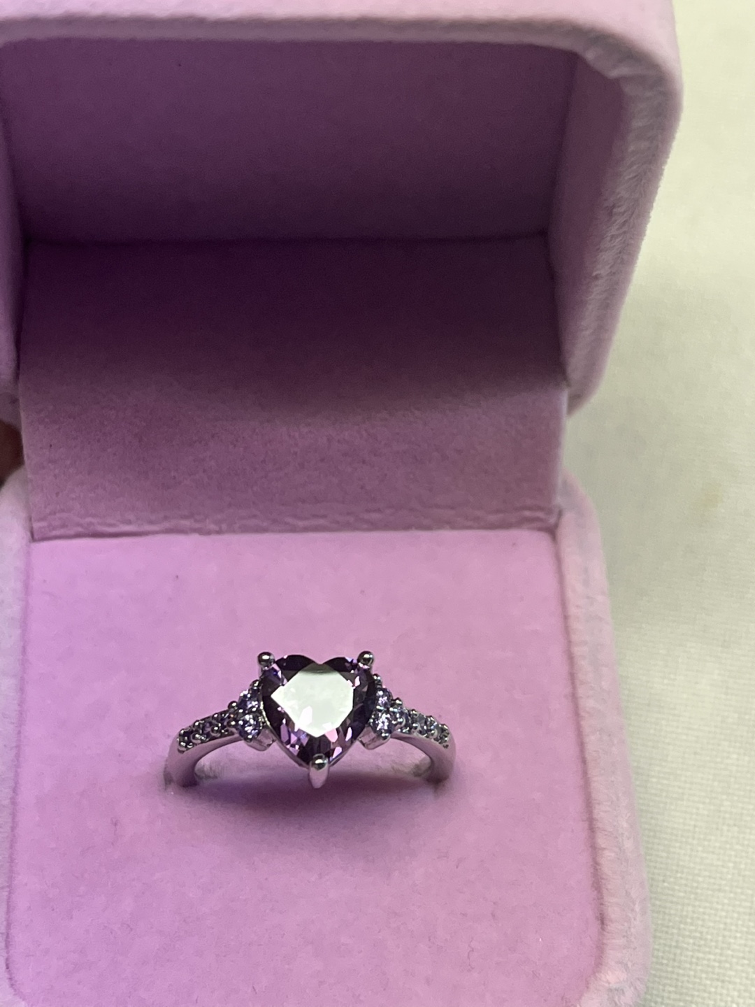 Beautiful heart shaped amethyst romantic silver ring - photo 2
