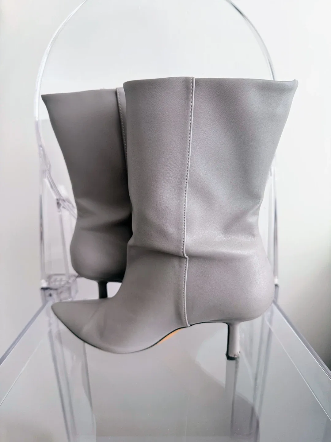 Zara Grey Leather Kitten Heel Boots Size 38 image indicator(4)