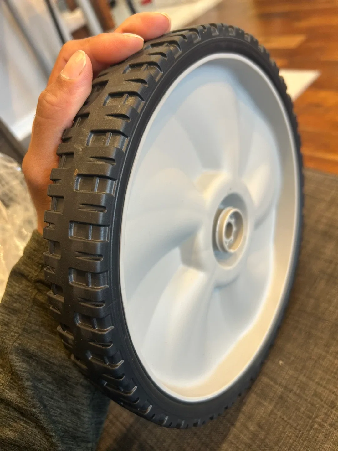 Arnold 11" Plastic Wheel for Lawn Mowers image indicator(2)