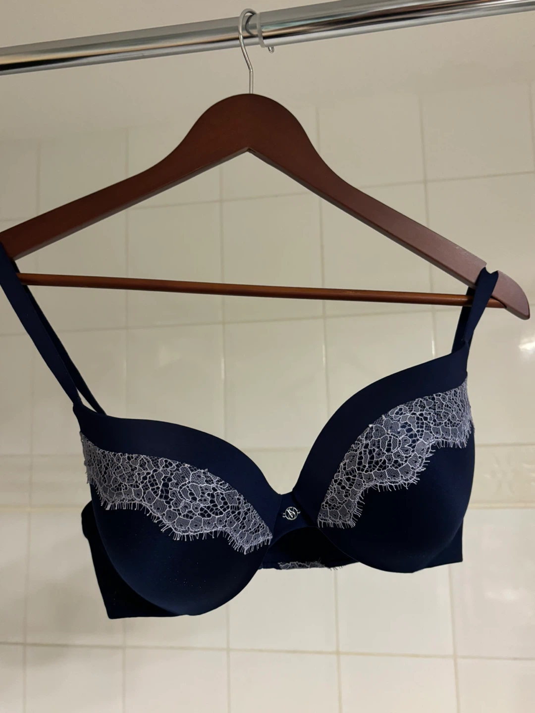 Victoria’s Secret push-up bra - photo 2