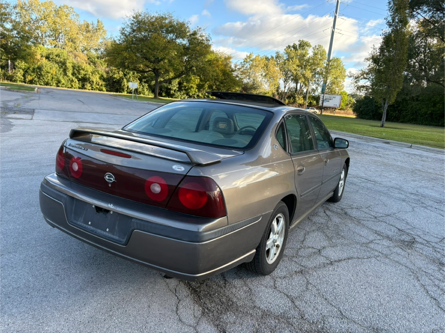 Chevrolet Impala Sedan - photo 3